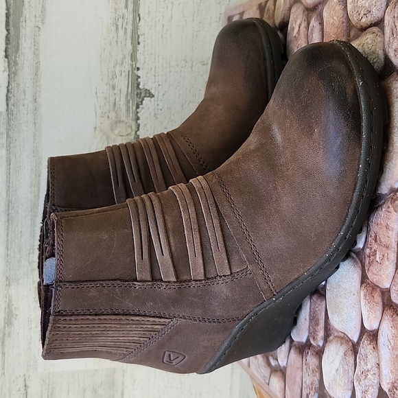 Keen Shoes - NWOT KEEN ZURICH LEATHER WEDGE ANKLE BOOTS